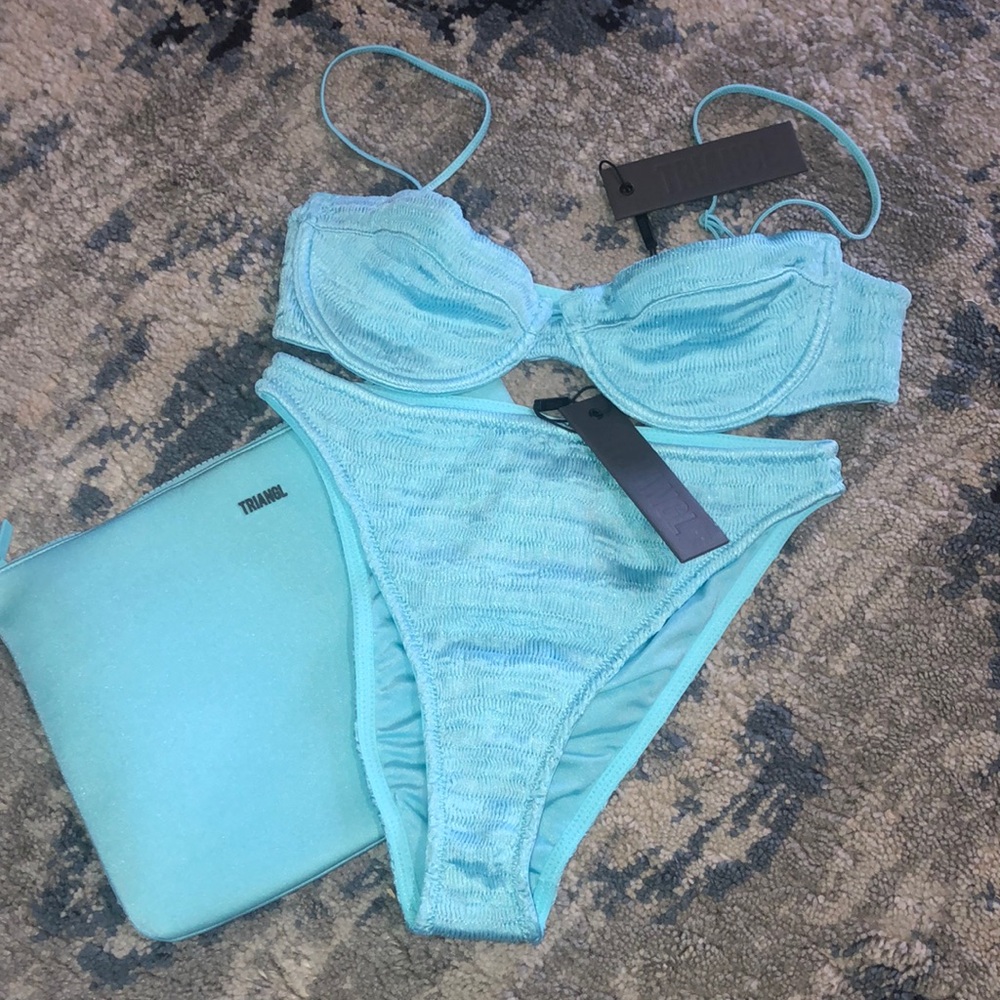 High waist bathing suit set with bag.